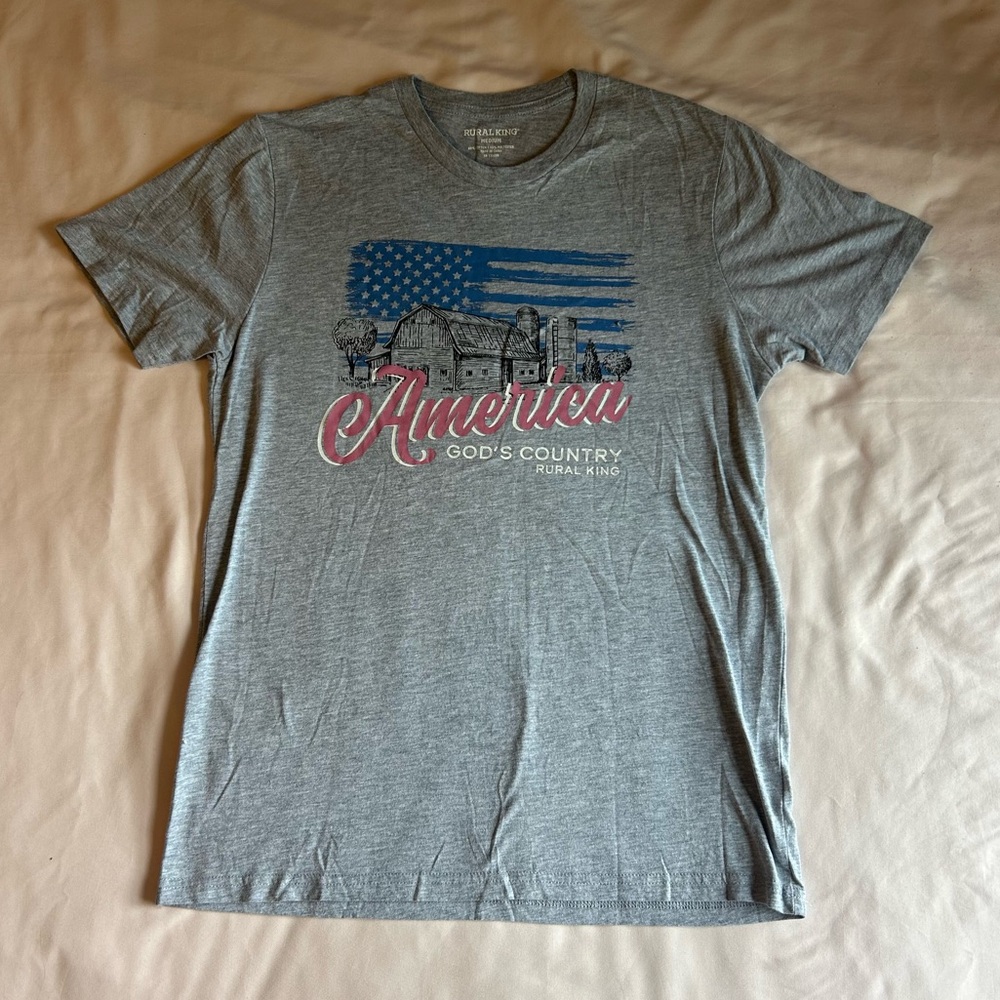 Rural King “America God’s Country” Tee – Size Medium